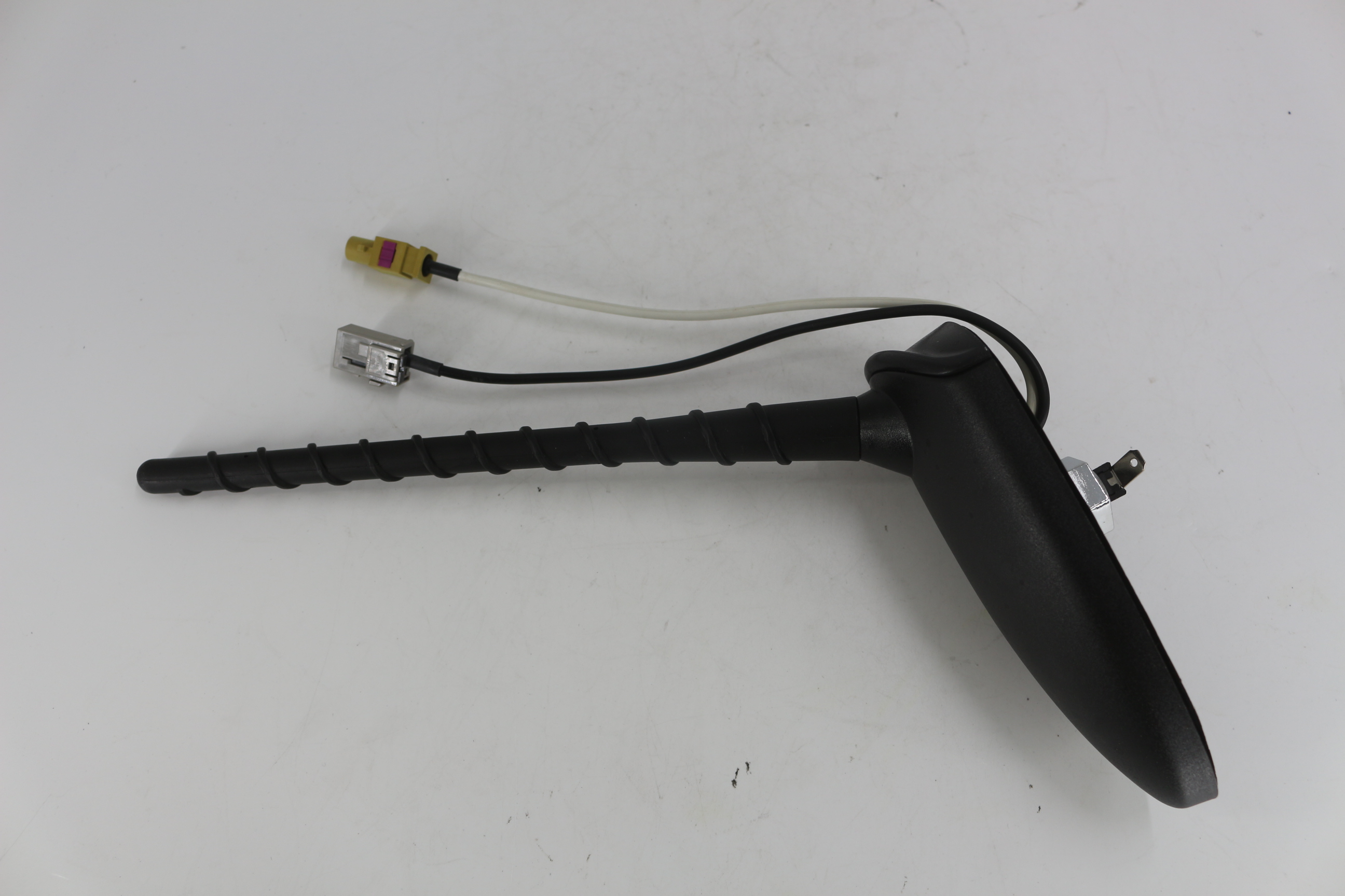 Sestava střešní rádiové antény 96210-1U000 angle 6