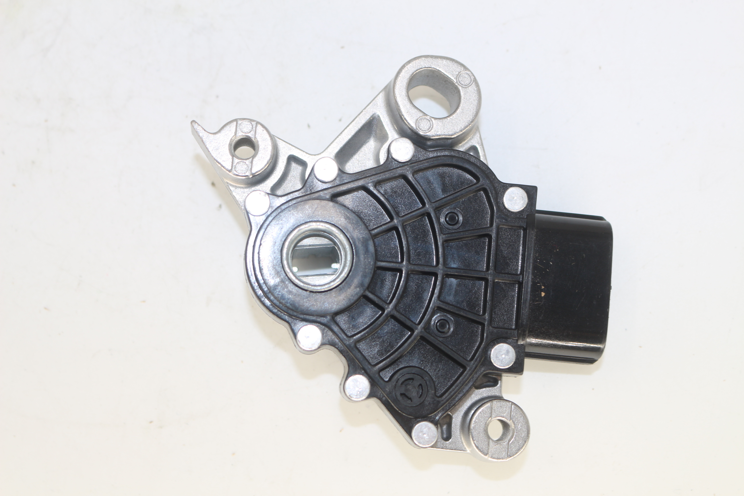 Spínač polohy převodovky — 84540-35050 angle 8