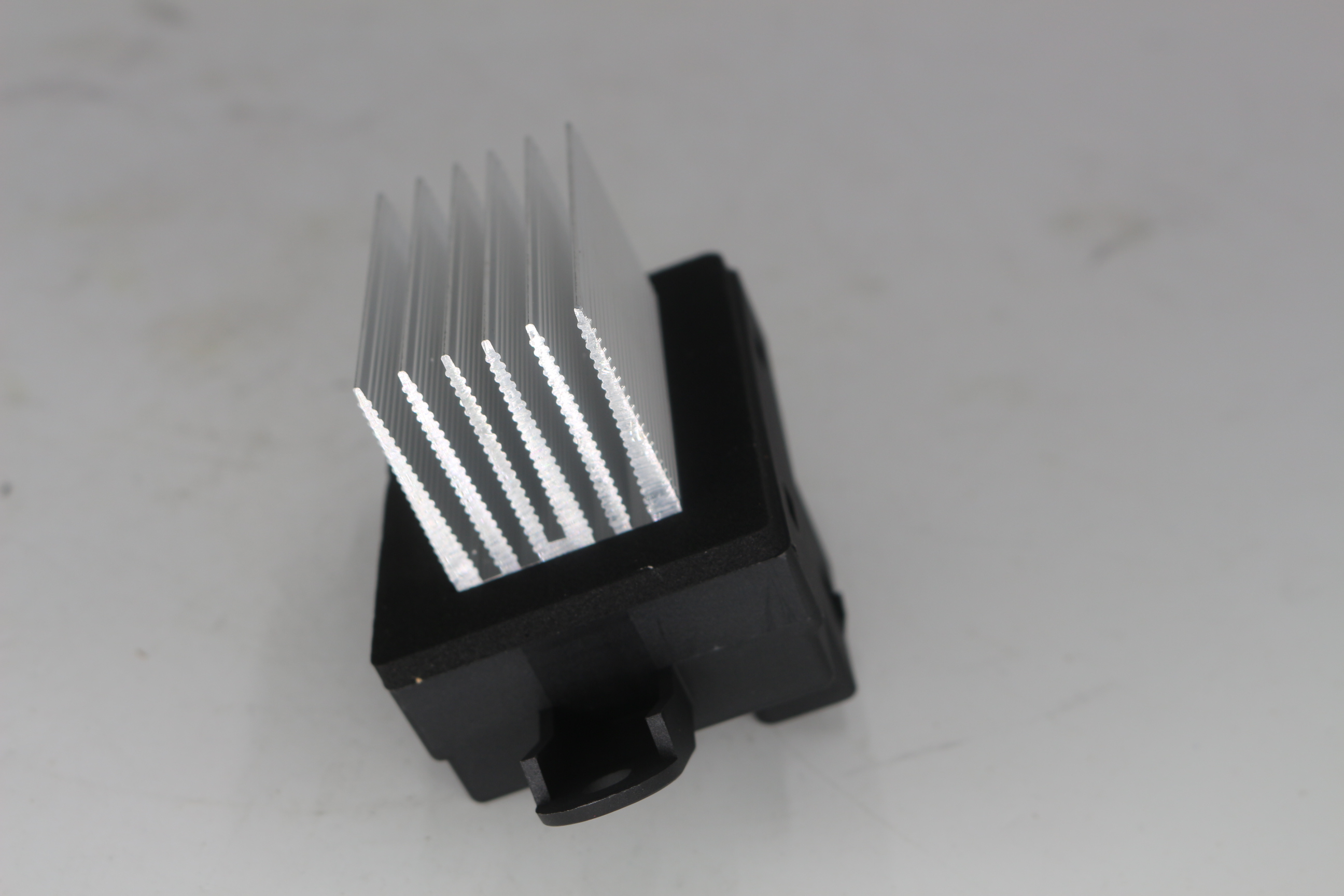 Odpor motoru ventilátoru 10381264 angle 5