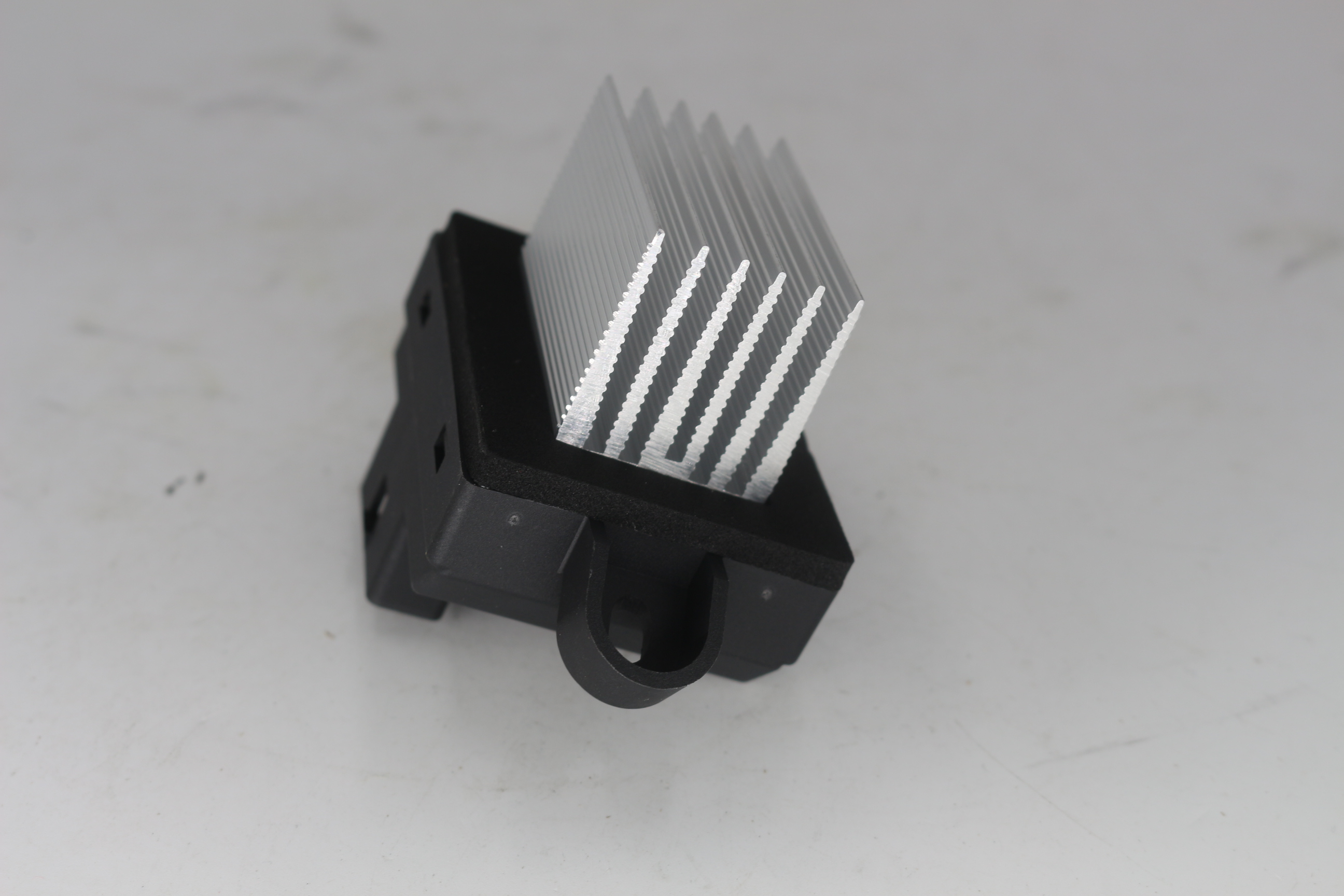 Odpor motoru ventilátoru 10381264 angle 6