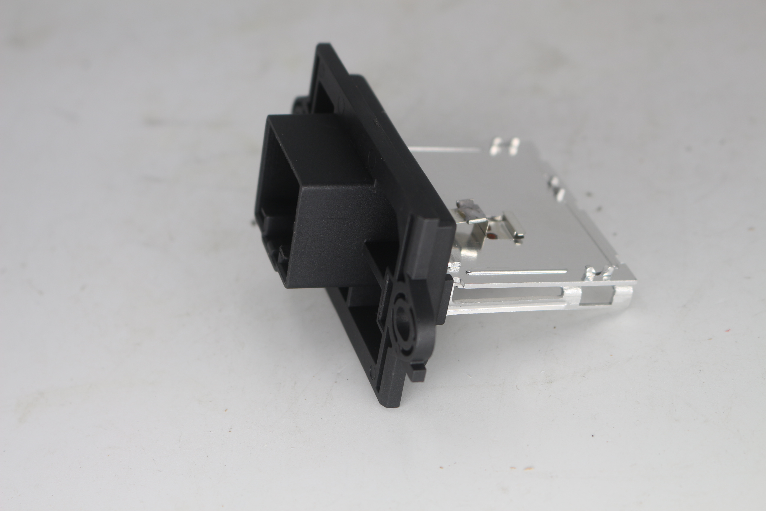 Odpor motoru ventilátoru 68003998AA angle 7