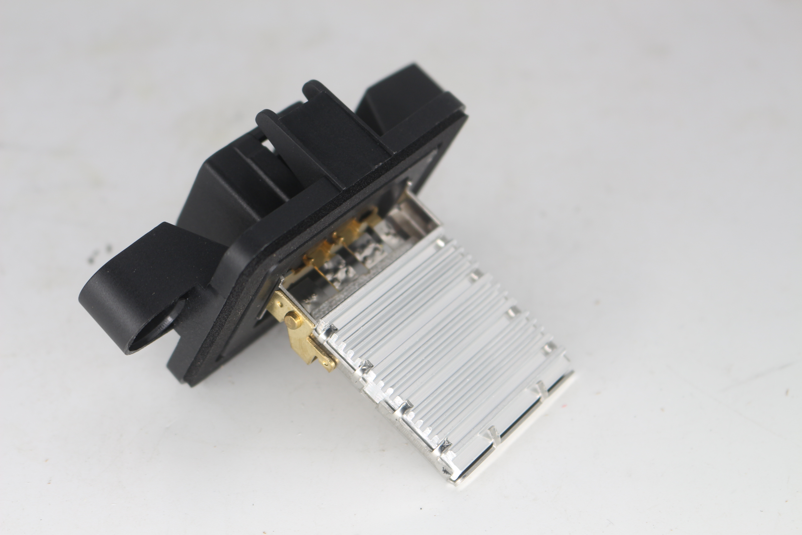 Odpor motoru ventilátoru 68050014AA angle 8