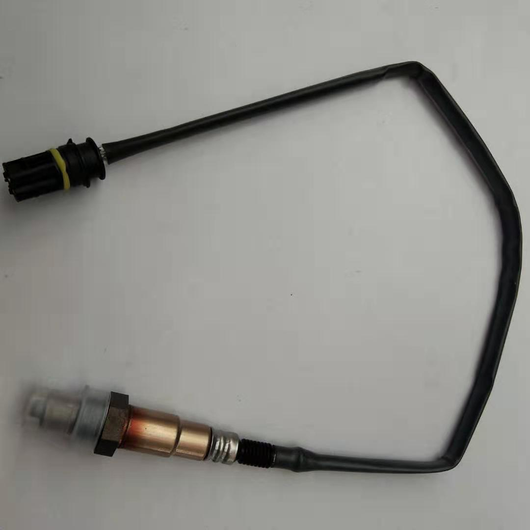 Oxygen Sensor (Upstream Right) 0015404717