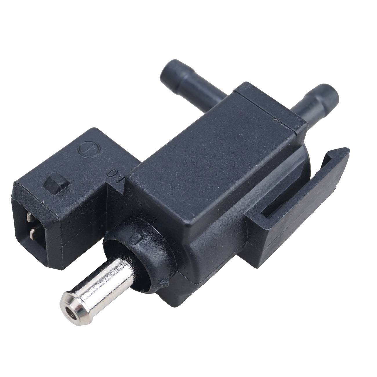 Elektromagnetický regulační ventil plnicího tlaku turba pro Volvo XC90 XC70 V70 S60 C70 S80 30670448 angle 5